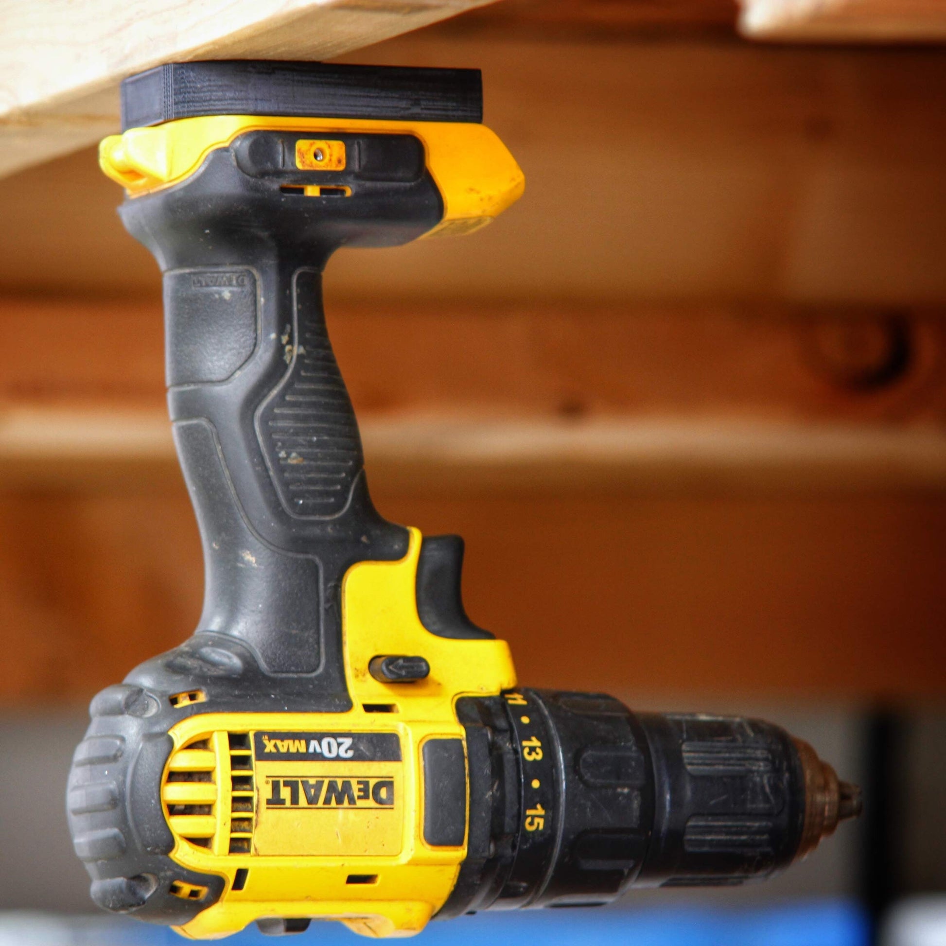 Power tool holder - DeWalt / Milwaukee / Makita / Ryobi